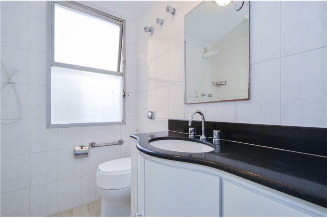 Imagem Apartamento com 2 Quartos à Venda, 109 m² em Moema - São Paulo Imagem Apartamento com 2 Quartos à Venda, 109 m² em Moema - São Paulo