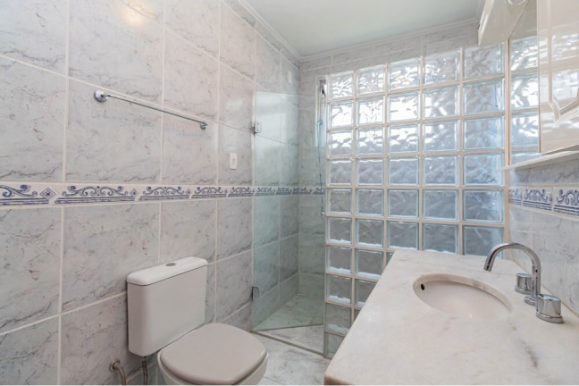 Imagem Apartamento com 3 Quartos à Venda, 67 m² em Rio Branco - Porto Alegre Imagem Apartamento com 3 Quartos à Venda, 67 m² em Rio Branco - Porto Alegre