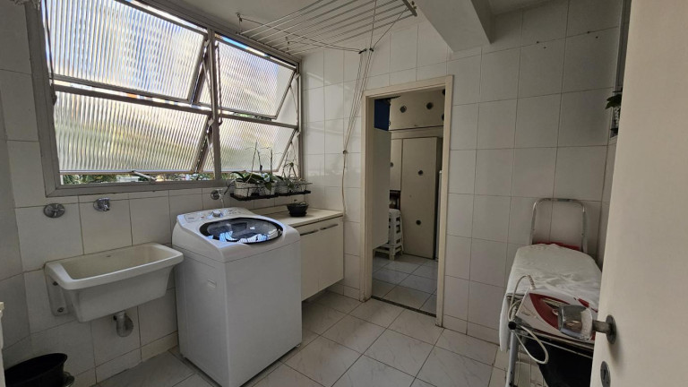 Imagem Apartamento com 3 Quartos à Venda, 131 m² em Moema - São Paulo Imagem Apartamento com 3 Quartos à Venda, 131 m² em Moema - São Paulo