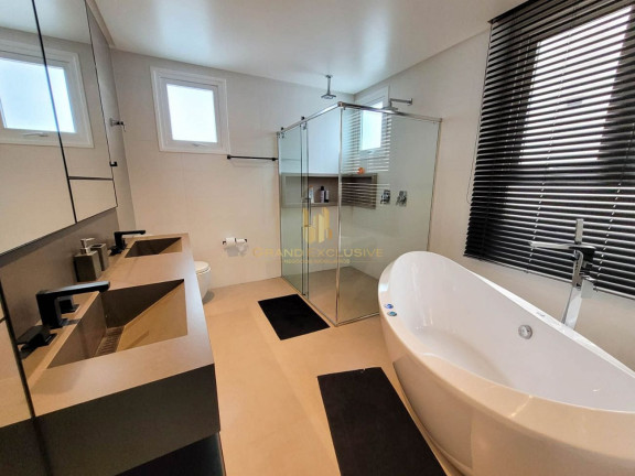 Apartamento com 3 Quartos à Venda, 172 m² em Centro - Balneário Camboriú