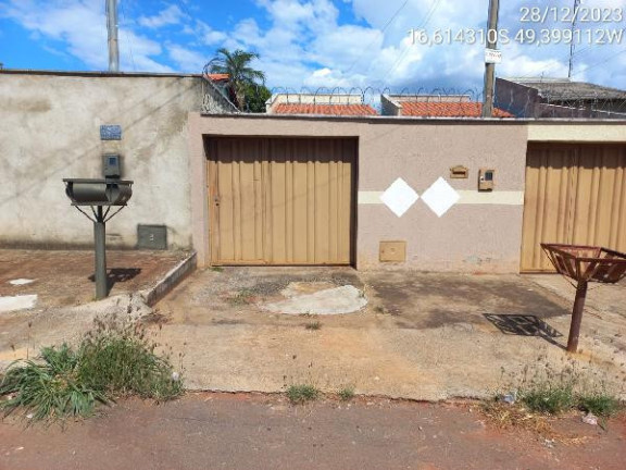 Casa com 2 Quartos à Venda, 162 m² em Setor Maysa - Trindade