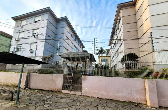 Imagem Imóvel com 2 Quartos à Venda, 55 m² em Cristal - Porto Alegre Imagem Imóvel com 2 Quartos à Venda, 55 m² em Cristal - Porto Alegre