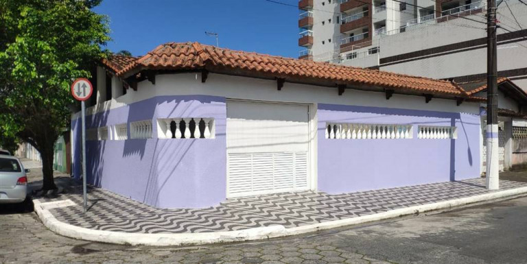 Casa com 3 Quartos à Venda, 147 m² em Guilhermina - Praia Grande