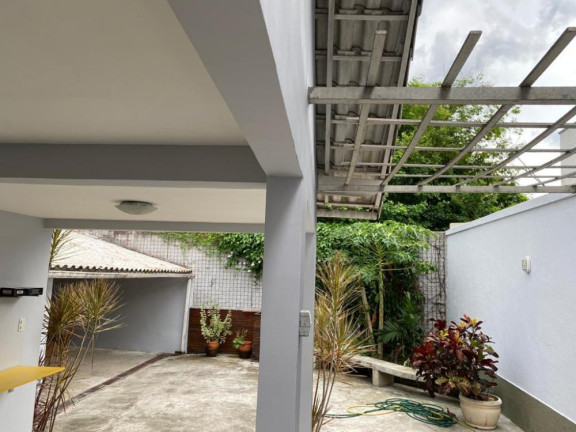 Imagem Casa com 3 Quartos para Alugar,  em Guaratiba - Rio De Janeiro