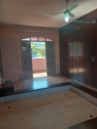 Imagem Sobrado com 3 Quartos à Venda, 255 m² em Vila Júlia - Poá