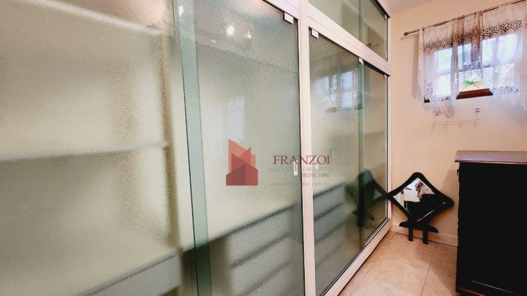 Imagem Casa com 3 Quartos à Venda, 245 m² em Dom Bosco - Itajaí