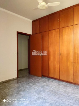 Imagem Casa com 3 Quartos à Venda, 288 m² em Boa Vista - Uberaba Imagem Casa com 3 Quartos à Venda, 288 m² em Boa Vista - Uberaba