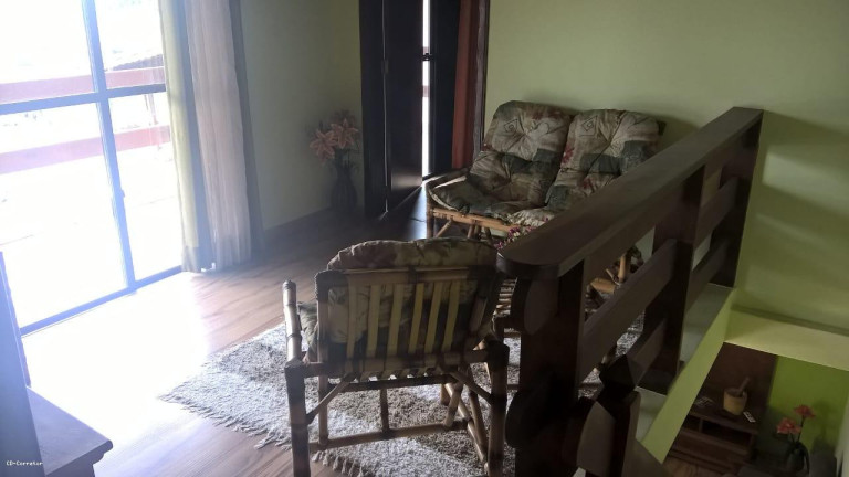 Imagem Sobrado com 3 Quartos à Venda, 331 m² em Bocaina - Ribeirão Pires Imagem Sobrado com 3 Quartos à Venda, 331 m² em Bocaina - Ribeirão Pires