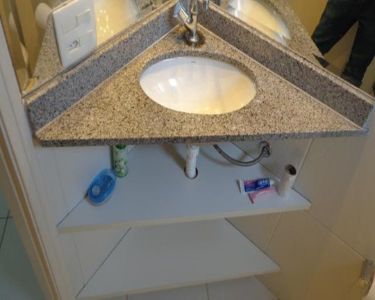 Imagem Apartamento com 2 Quartos à Venda, 84 m² em Tombo - Guarujá