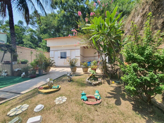 Imagem Casa com 4 Quartos à Venda, 326 m² em Vila Valqueire - Rio De Janeiro Imagem Casa com 4 Quartos à Venda, 326 m² em Vila Valqueire - Rio De Janeiro