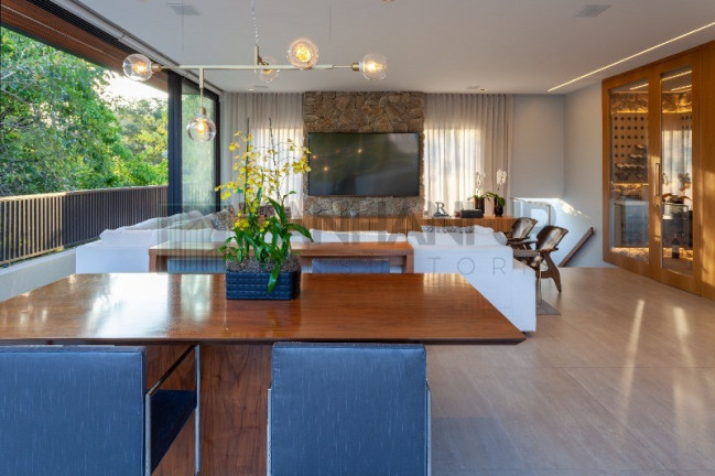 Imagem Casa com 4 Quartos à Venda, 360 m² em Jardim Paulistano - São Paulo Imagem Casa com 4 Quartos à Venda, 360 m² em Jardim Paulistano - São Paulo