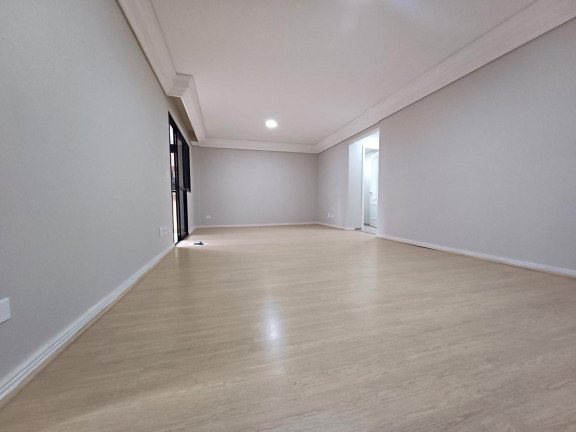 Imagem Apartamento com 3 Quartos para Alugar, 133 m² em Batel - Curitiba Imagem Apartamento com 3 Quartos para Alugar, 133 m² em Batel - Curitiba