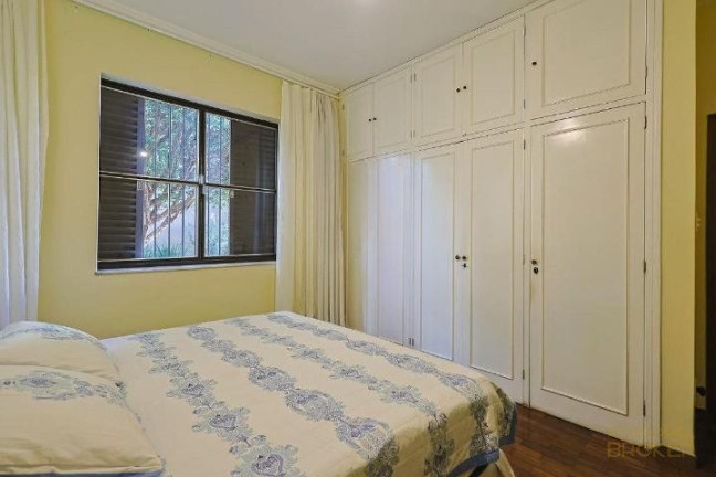Imagem Casa com 4 Quartos à Venda, 325 m² em Santo Antônio - Belo Horizonte Imagem Casa com 4 Quartos à Venda, 325 m² em Santo Antônio - Belo Horizonte