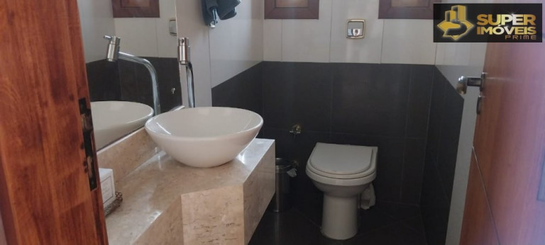 Imagem Casa com 4 Quartos à Venda, 360 m² em Centro - Pelotas
