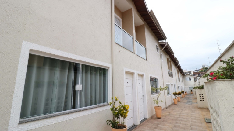 Casa de Condomínio com 3 Quartos à Venda, 160 m² em Vila Nivi - São Paulo