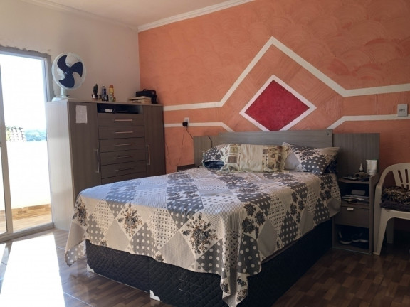 Imagem Casa com 8 Quartos à Venda, 10 m² em Jardim Das Belezas - Carapicuíba
