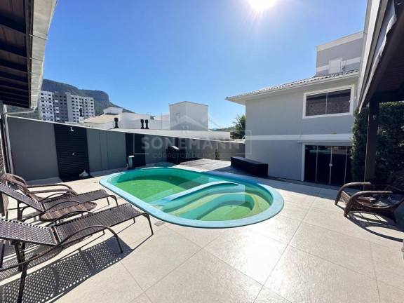 Casa com 3 Quartos à Venda, 206 m² em Cidade Universitária Pedra Branca - Palhoça