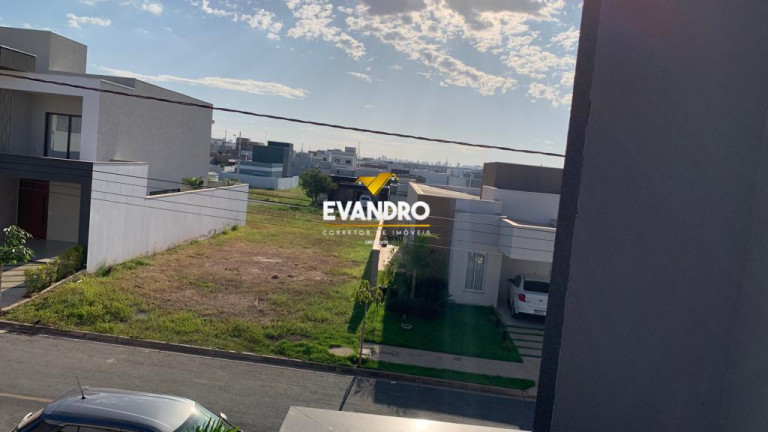 Imagem Casa com 4 Quartos à Venda, 230 m² em Condomínio Primor Das Torres - Cuiabá Imagem Casa com 4 Quartos à Venda, 230 m² em Condomínio Primor Das Torres - Cuiabá