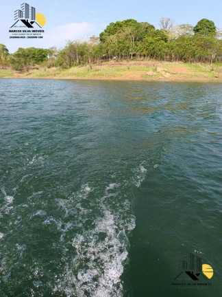 Imagem Chácara com 1 Quarto à Venda, 3.000 m² em Uberlândia Imagem Chácara com 1 Quarto à Venda, 3.000 m² em Uberlândia