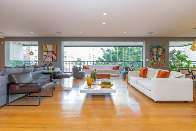 Apartamento com 4 Quartos à Venda, 311 m² em Vila Nova Conceição - São Paulo