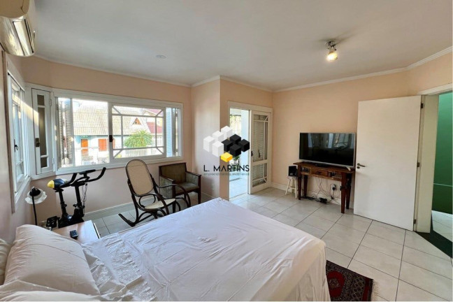 Imagem Casa com 4 Quartos à Venda, 243 m² em Moinhos De Vento - Canoas Imagem Casa com 4 Quartos à Venda, 243 m² em Moinhos De Vento - Canoas