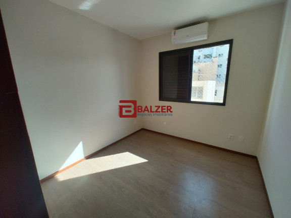 Imagem Apartamento com 4 Quartos à Venda, 295 m² em Centro - Florianópolis Imagem Apartamento com 4 Quartos à Venda, 295 m² em Centro - Florianópolis
