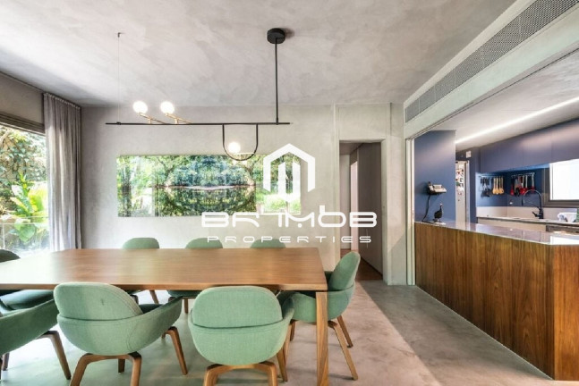 Imagem Casa com 3 Quartos à Venda, 628 m² em Alto De Pinheiros - São Paulo