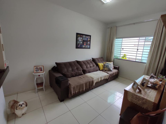 Imagem Imóvel com 
            	3             Quartos à Venda, 130 m² em 
            	Oriente Ville             - 
            	Goiania            