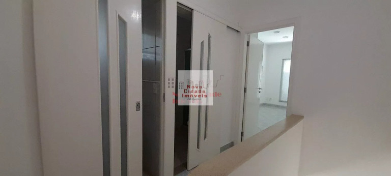Imagem Sobrado com 2 Quartos para Alugar, 120 m² em Vila Nova Conceição - São Paulo