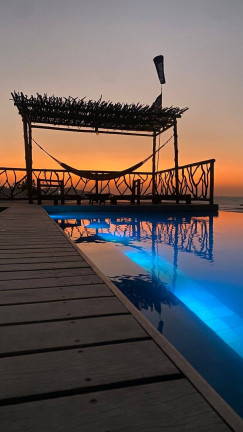 Imagem Imóvel Comercial à Venda, 352 m² em Praia De Caetanos - Amontada Imagem Imóvel Comercial à Venda, 352 m² em Praia De Caetanos - Amontada