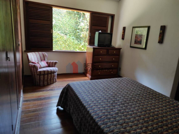 Imagem Casa com 3 Quartos à Venda, 210 m² em Albuquerque - Teresópolis