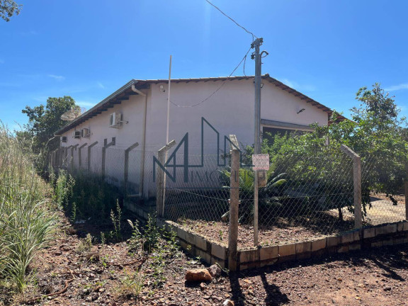 Imagem Casa com 4 Quartos à Venda, 671 m² em Niquelândia Imagem Casa com 4 Quartos à Venda, 671 m² em Niquelândia