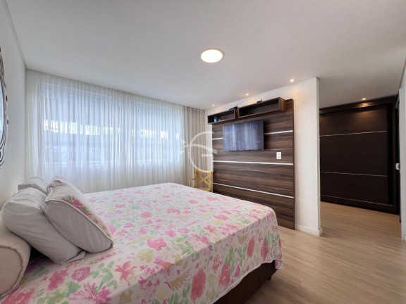 Imagem Imóvel com 2 Quartos à Venda, 129 m² em Costa E Silva - Joinville Imagem Imóvel com 2 Quartos à Venda, 129 m² em Costa E Silva - Joinville