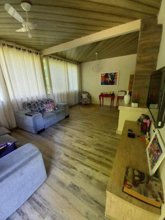 Imagem Casa com 3 Quartos à Venda, 8 m² em Amparo - Nova Friburgo Imagem Casa com 3 Quartos à Venda, 8 m² em Amparo - Nova Friburgo