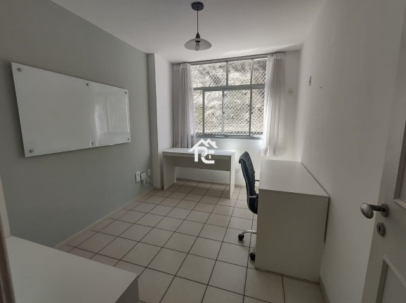 Imagem Apartamento com 2 Quartos à Venda,  em Ingá - Niterói