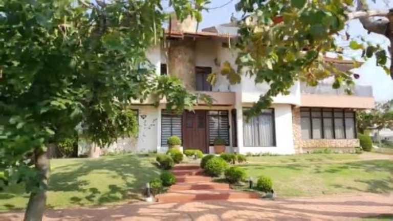 Imagem Casa com 5 Quartos à Venda, 700 m² em Jurere Internacional - Florianópolis