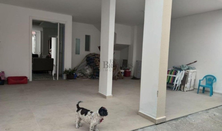 Imagem Sobrado com 3 Quartos à Venda, 305 m² em Centro - Balneário Camboriú Imagem Sobrado com 3 Quartos à Venda, 305 m² em Centro - Balneário Camboriú