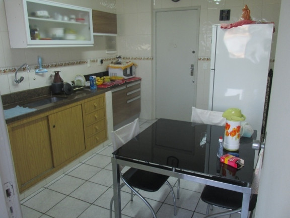 Imagem Apartamento com 2 Quartos à Venda,  em Embaré - Santos