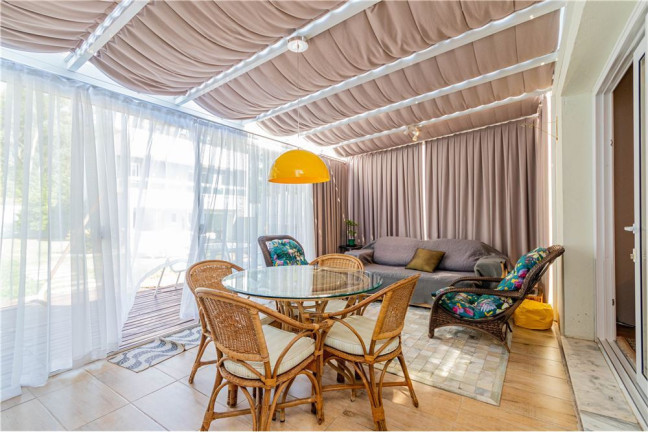 Imagem Casa com 3 Quartos à Venda, 120 m² em Lomba Do Pinheiro - Porto Alegre Imagem Casa com 3 Quartos à Venda, 120 m² em Lomba Do Pinheiro - Porto Alegre
