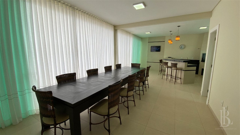 Imagem Casa com 3 Quartos à Venda, 387 m² em Cedros - Camboriú Imagem Casa com 3 Quartos à Venda, 387 m² em Cedros - Camboriú