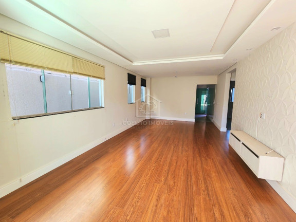 Imagem Casa com 4 Quartos à Venda, 200 m² em Arniqueira - águas Claras