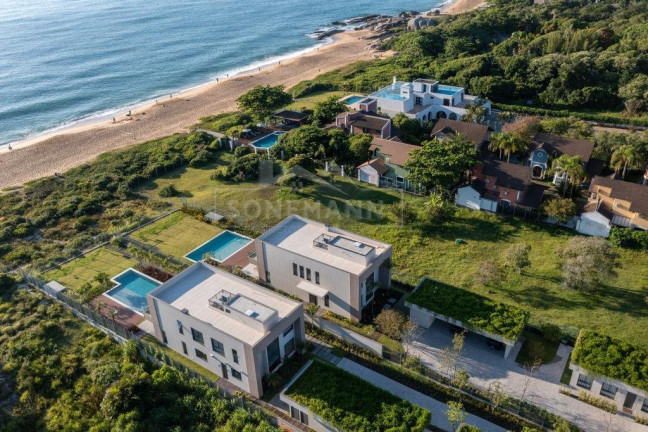 Imagem Casa de Condomínio com 5 Quartos à Venda, 458 m² em Praia Do Estaleiro - Balneário Camboriú