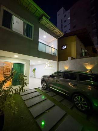 Imagem Casa com 3 Quartos à Venda, 150 m² em Jardim Camburi - Vitória