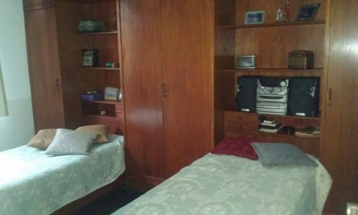 Imagem Casa com 5 Quartos à Venda, 360 m² em São Francisco - Niterói Imagem Casa com 5 Quartos à Venda, 360 m² em São Francisco - Niterói