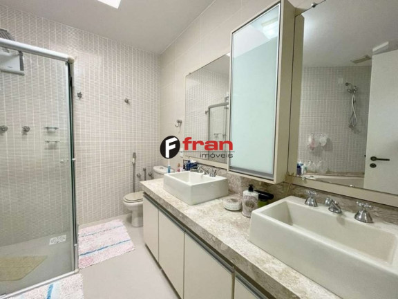 Imagem Casa com 4 Quartos à Venda, 306 m² em Córrego Grande - Florianópolis