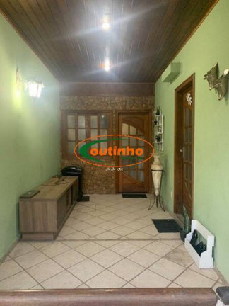 Imagem Casa com 4 Quartos à Venda, 200 m² em Vila Isabel - Rio De Janeiro