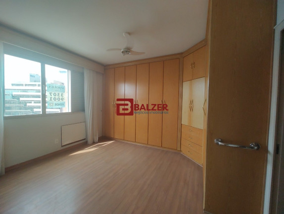 Imagem Apartamento com 3 Quartos à Venda, 190 m² em Centro - Florianópolis Imagem Apartamento com 3 Quartos à Venda, 190 m² em Centro - Florianópolis