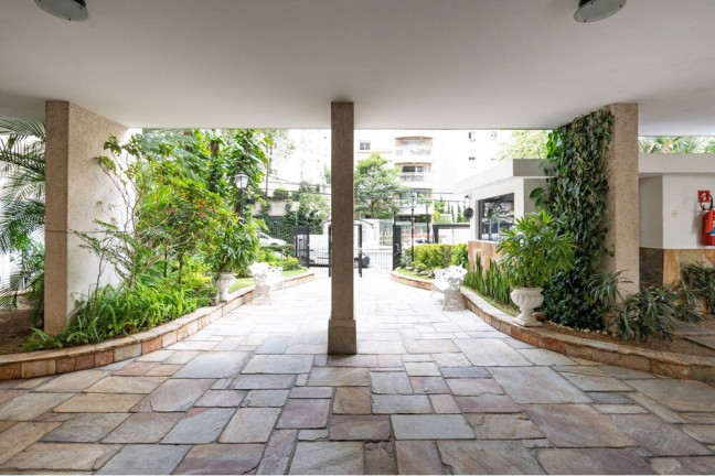 Apartamento com 2 Quartos à Venda, 100 m² em Jardim Paulista - São Paulo