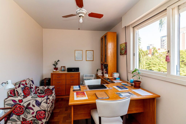Imagem Apartamento com 2 Quartos à Venda, 84 m² em Menino Deus - Porto Alegre Imagem Apartamento com 2 Quartos à Venda, 84 m² em Menino Deus - Porto Alegre