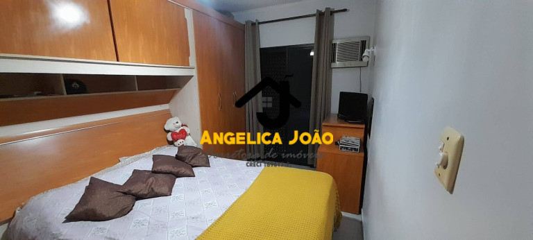 Imagem Sobrado com 3 Quartos à Venda, 101 m² em Vila Sao Jorge - São Vicente
